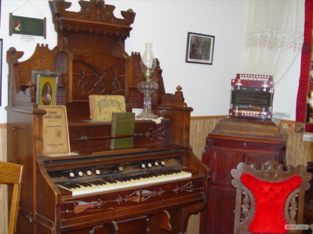 rio_vista_museum_inside_2